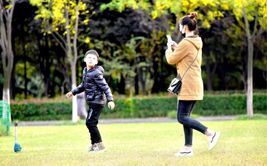 妈妈帮你生活不会自理